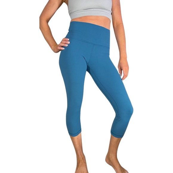 LULULEMON Align‎ Crop *21" in Capri - Picture 3 of 8